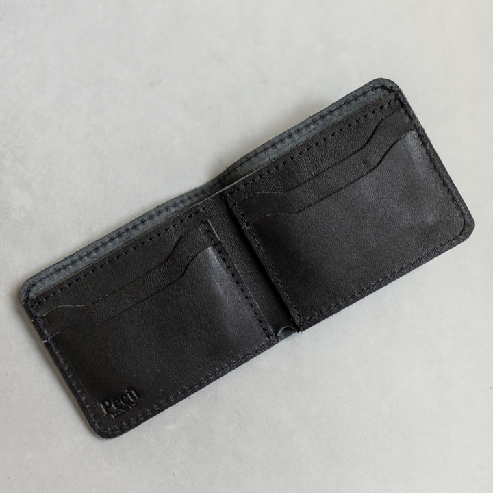 The Attoyac - Traditional Leather Bifold Wallet - Pecu Leather Co.