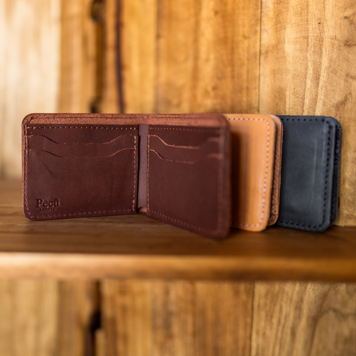 The Attoyac - Traditional Leather Bifold Wallet - Pecu Leather Co.