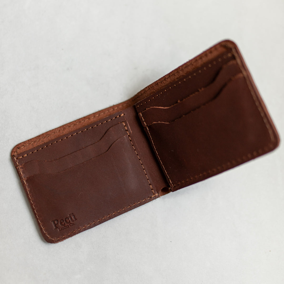 The Attoyac - Traditional Leather Bifold Wallet - Pecu Leather Co.