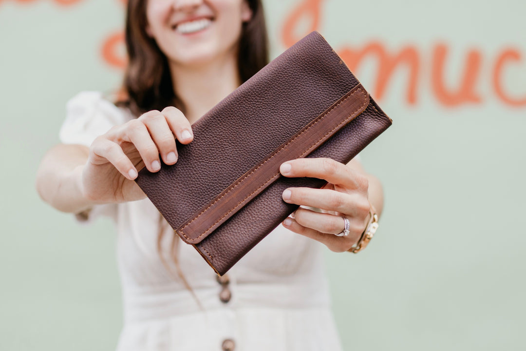 The Coleto - Brown Leather Clutch - Pecu Leather Co.
